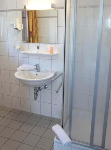 Hotel Wetterau - Self-Check-In Wölfersheim Dış mekan fotoğraf